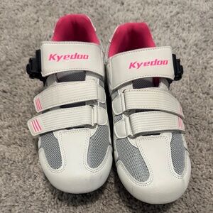 Kids Shoes - White and Pink